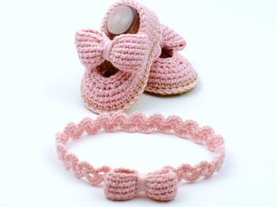 Baby Shoes with Bows Crochet Pattern
