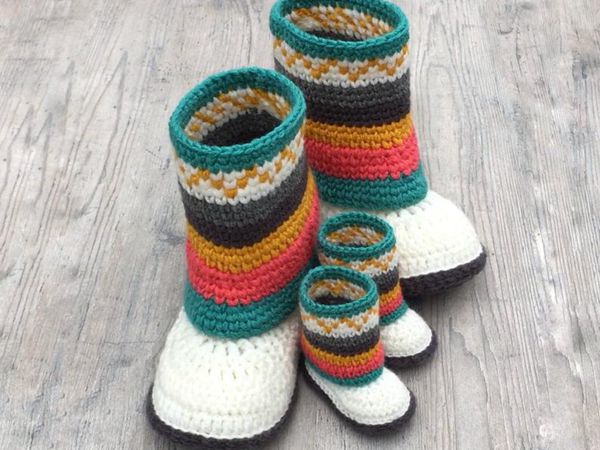 Crochet on sale mukluks pattern