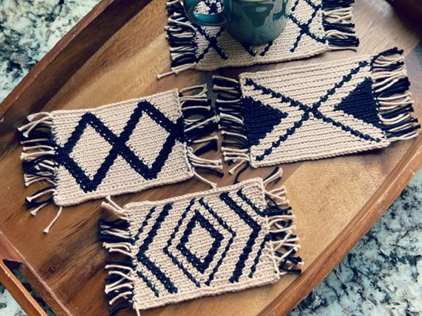 crochet Modern Mug Rugs free Pattern