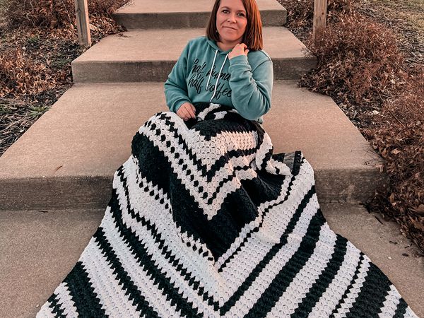 crochet Fractal Throw free pattern