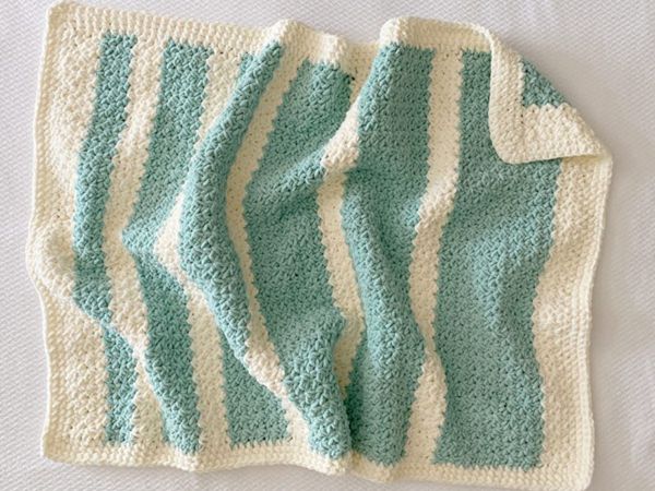 Bernat Baby Blanket Sparkle Throw – Share a Pattern