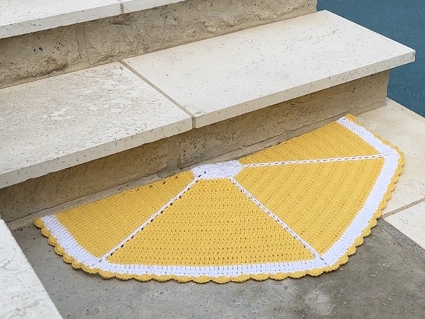 crochet Citrus Dreams Welcome Mat free pattern