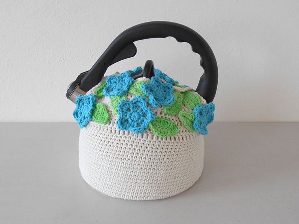 crochet FLORA KETTLE COZY free pattern