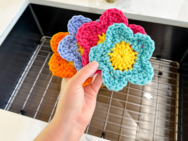 crochet Flower Shaped Dish Scrubby free pattern