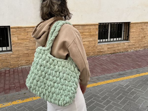 crochet Lisa Bag free pattern