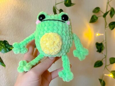 crochet Francis the Chubby Frog easy pattern