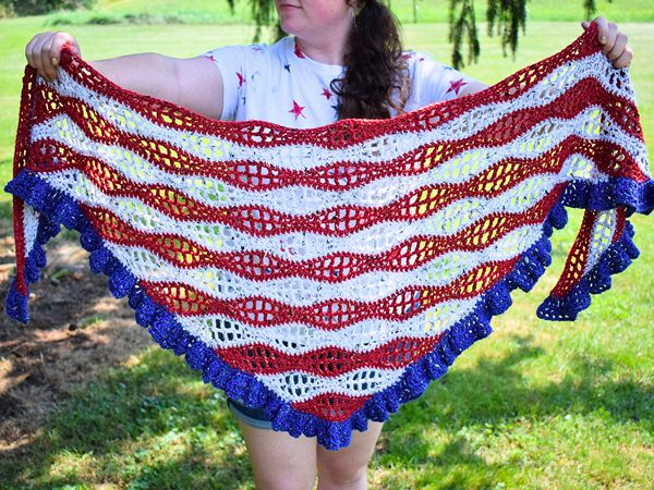 crochet Waves and Ruffles Shawl free pattern