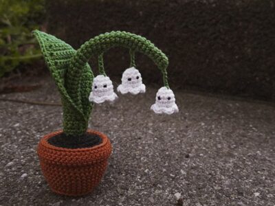 CROCHET Halloween Wee Ghost Flower easy pattern